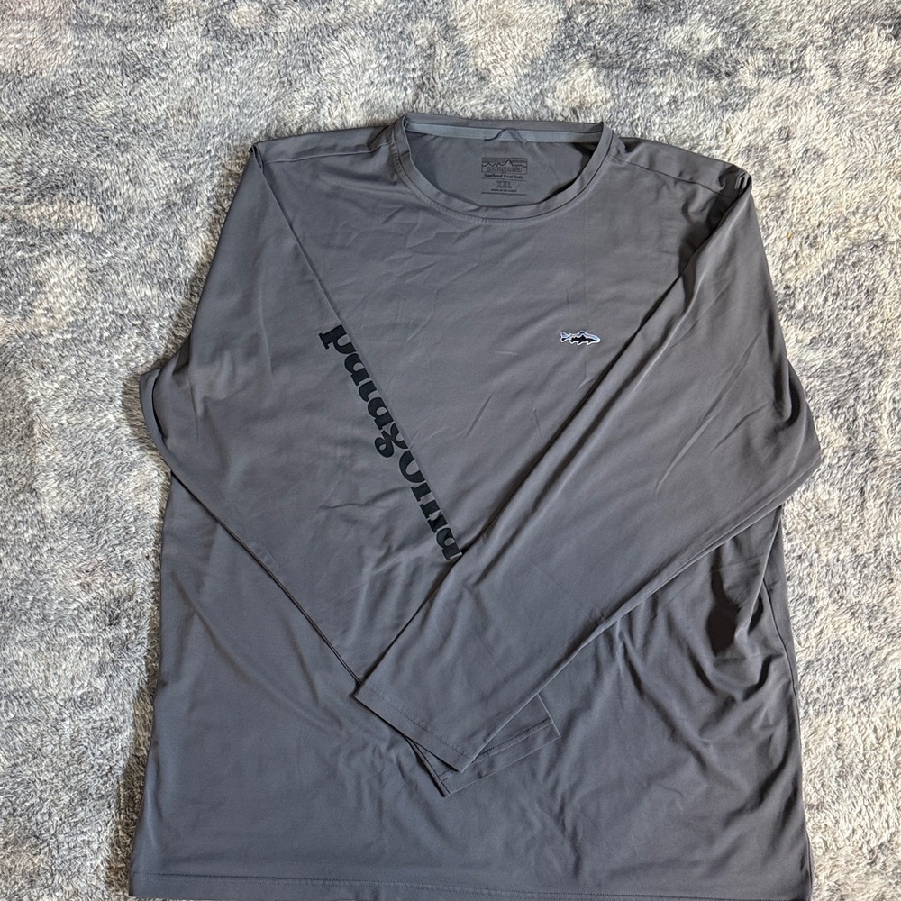 Patagonia Fitz Roy Men's Gray Long Sleeve Capilene Shirt